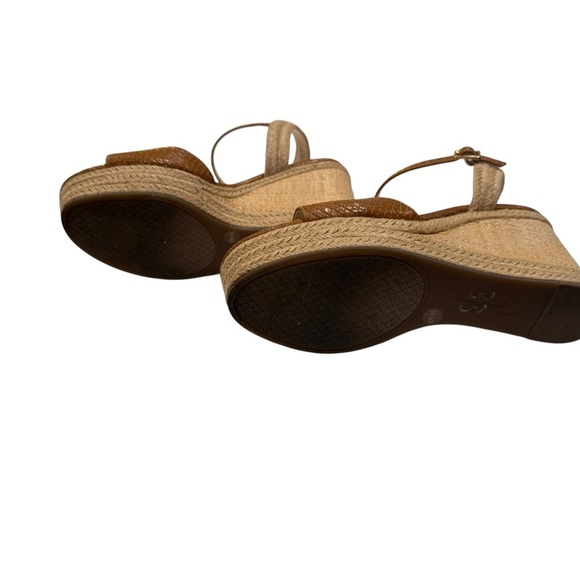 Jessica Simpson Tan Wedge Sandals - Picture 3 of 4